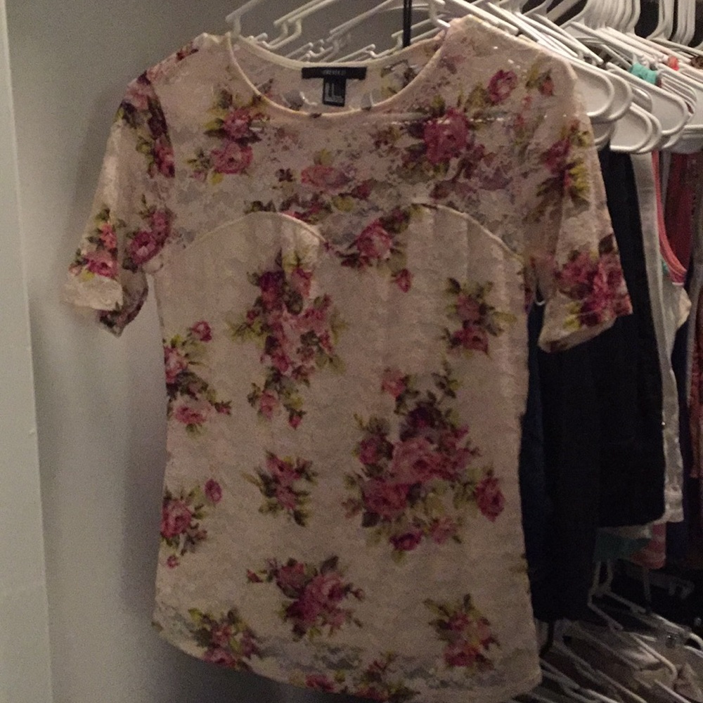 Forever 21 Lacy Top!